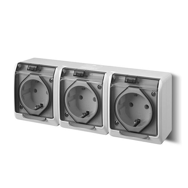 Потрійна розетка з заземленням та димчастою кришкою Elektro-Plast Hermes IP44 біла